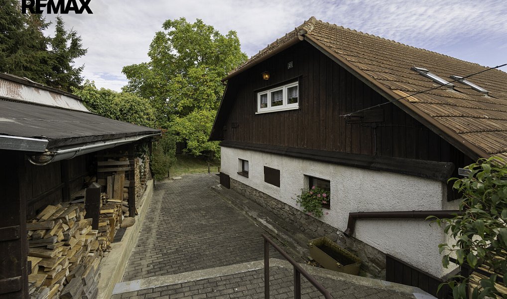 Prodej domu 200 m² s pozemkem 720 m², Kunčina Ves – náhled fotky 3