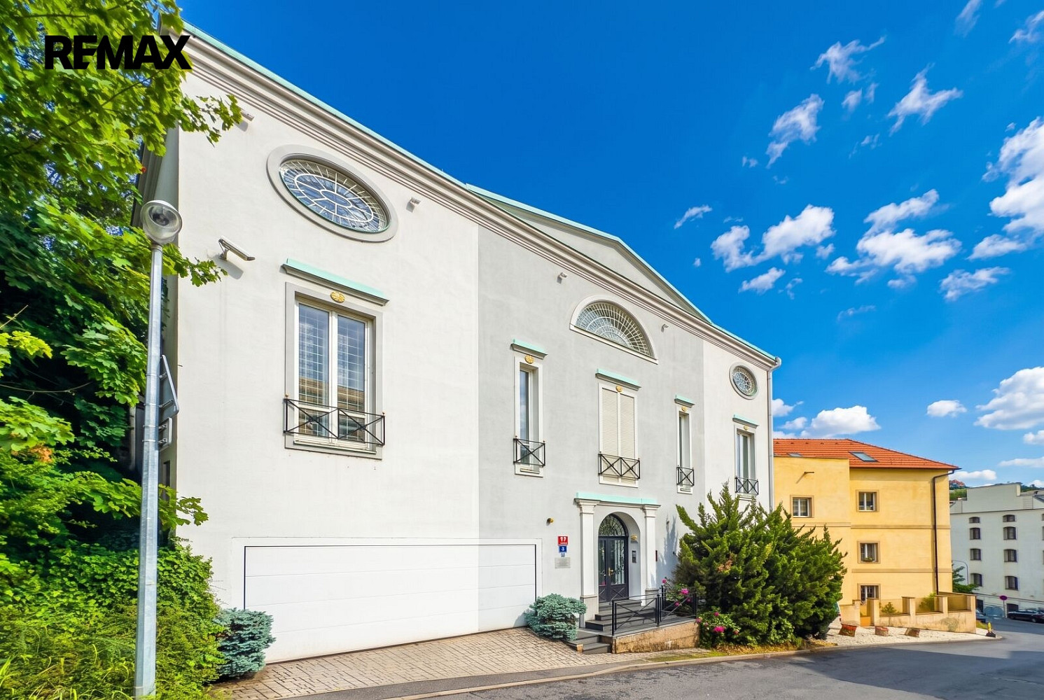 Prodej domu 333 m² s pozemkem 218 m²