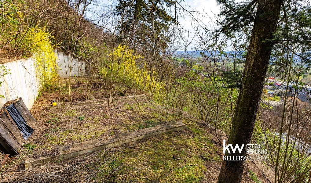 Prodej stavebního pozemku 566 m², Černošice – náhled fotky 4