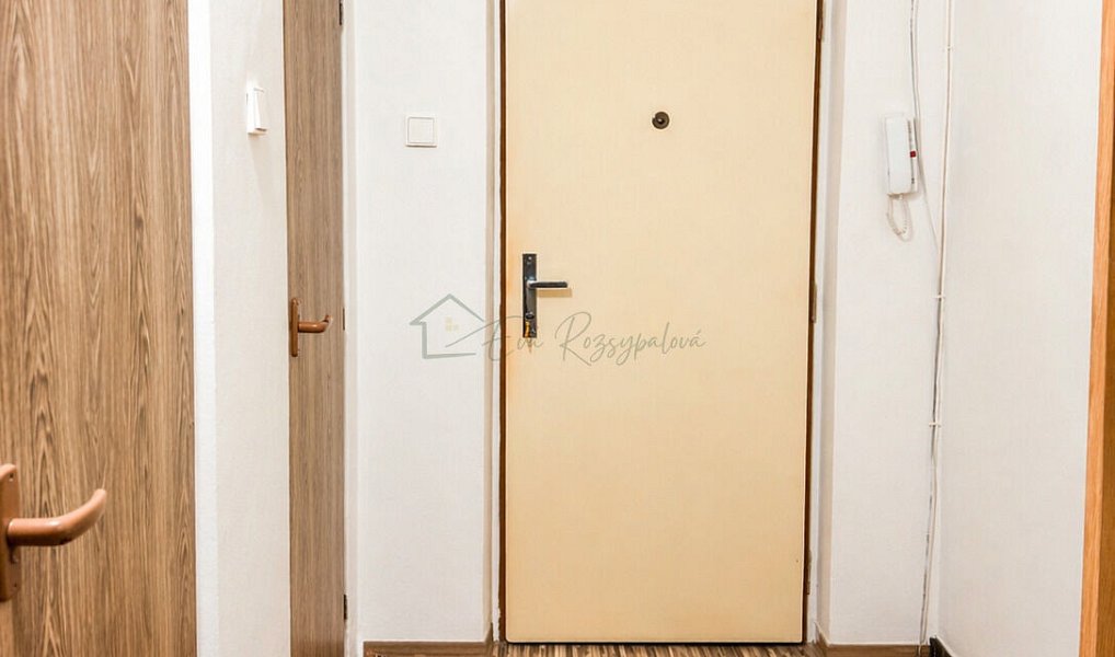Prodej bytu 3+1 60 m², Vsetín – náhled fotky 7