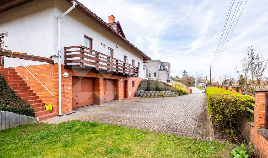 Prodej domu 220 m² s pozemkem 1 824 m², Roudnice nad Labem – náhled fotky 26