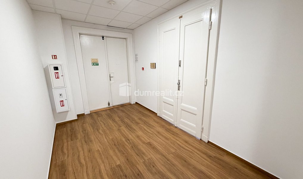 Pronájem kanceláře 30 m², Praha – náhled fotky 7