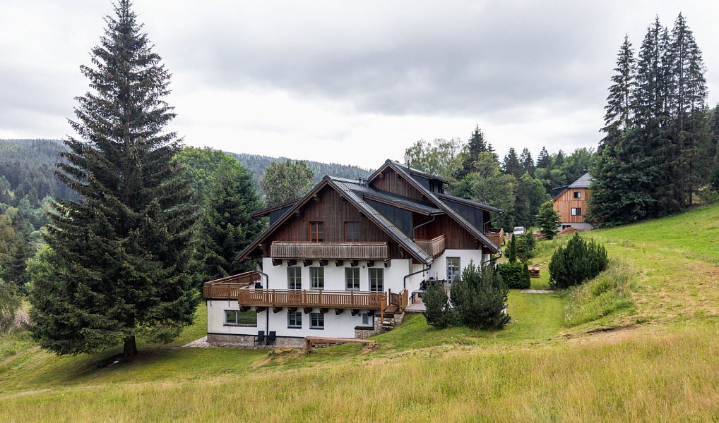 Prodej bytu 1+kk 40 m², Železná Ruda – náhled fotky 16