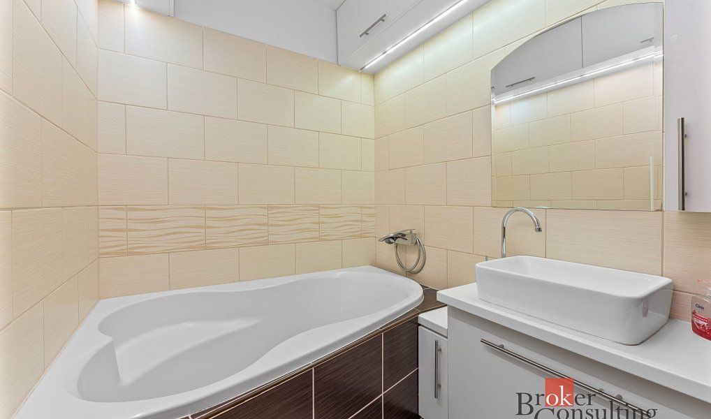 Pronájem bytu 3+1 71 m², Dobruška – náhled fotky 4
