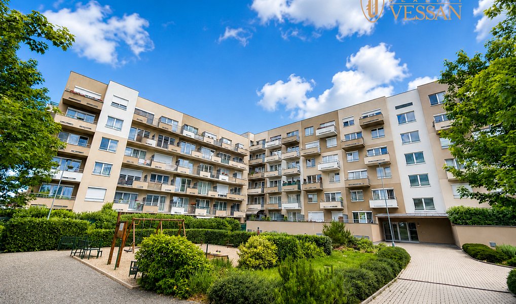 Prodej bytu 1+kk 32 m², Praha – náhled fotky 8