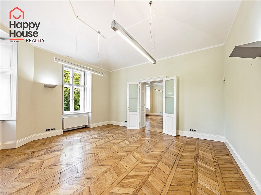 Pronájem kanceláře 135 m² — photo 4