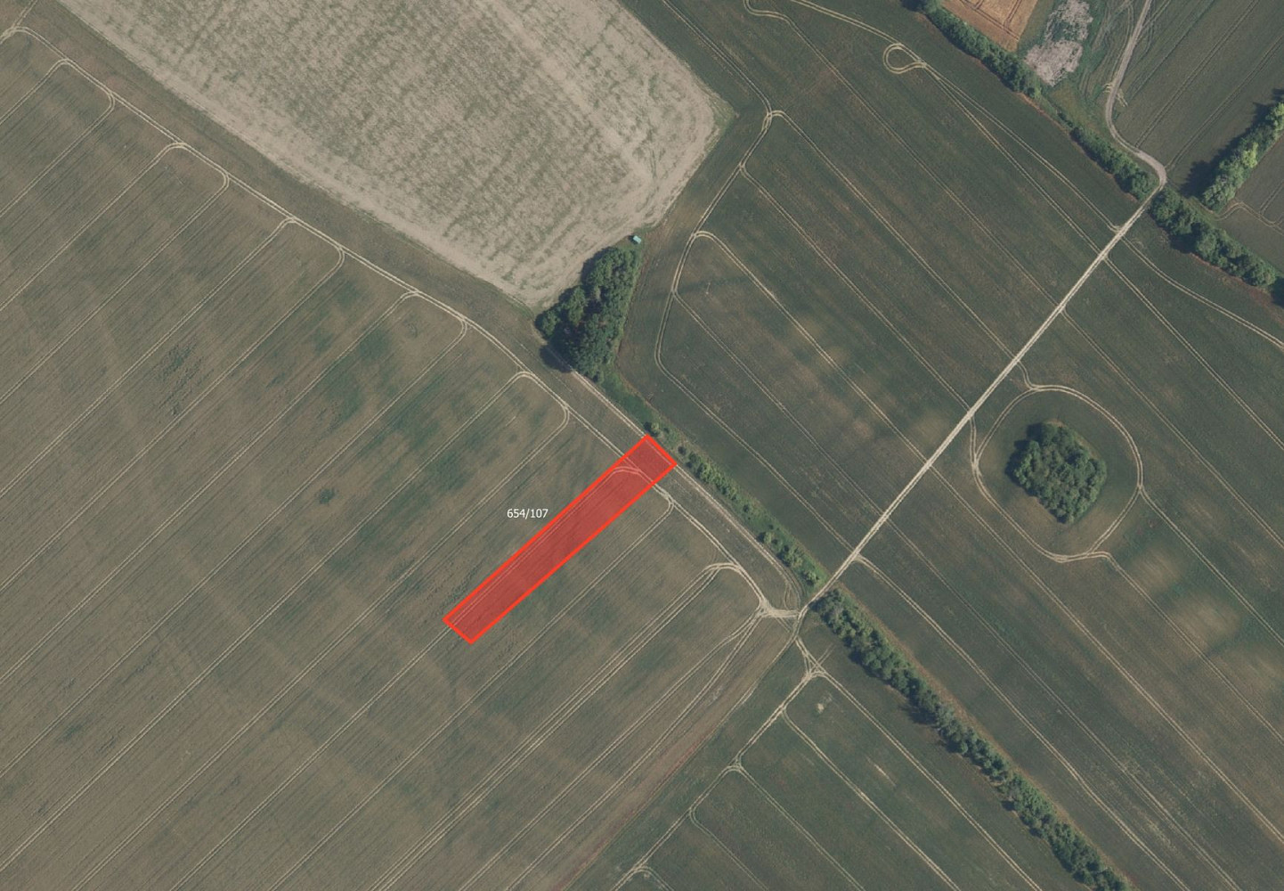 Prodej pole 2 875 m²