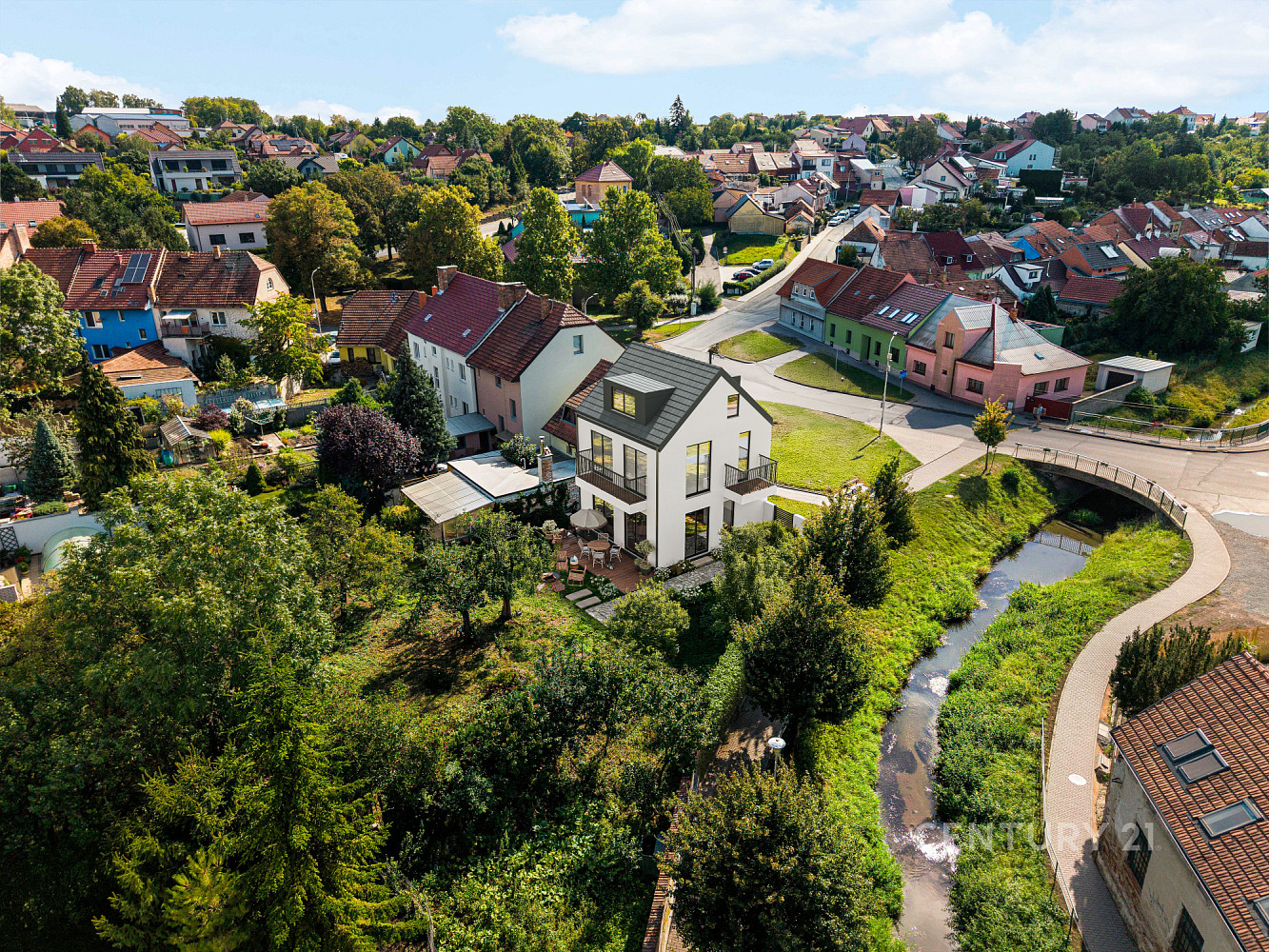 Prodej stavebního pozemku 569 m² – fotografie 2