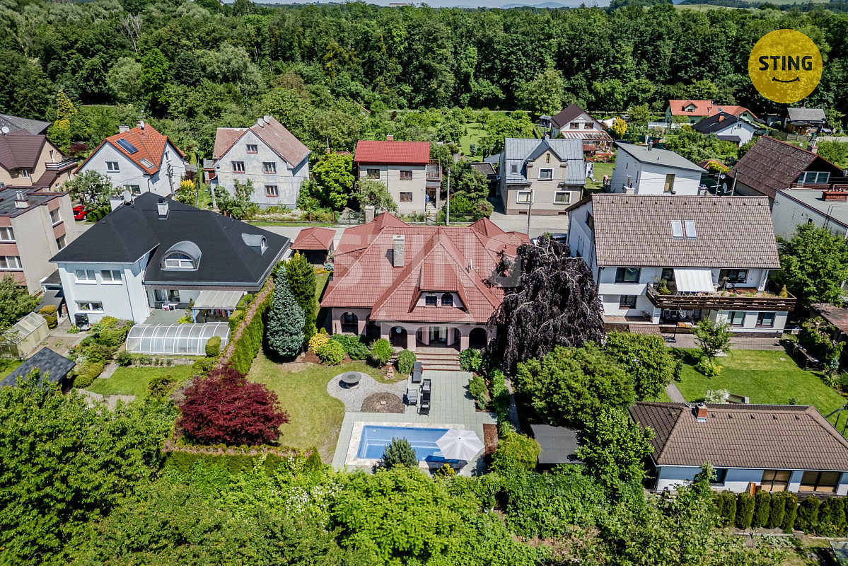 Prodej domu 249 m² s pozemkem 2 385 m² — photo 2
