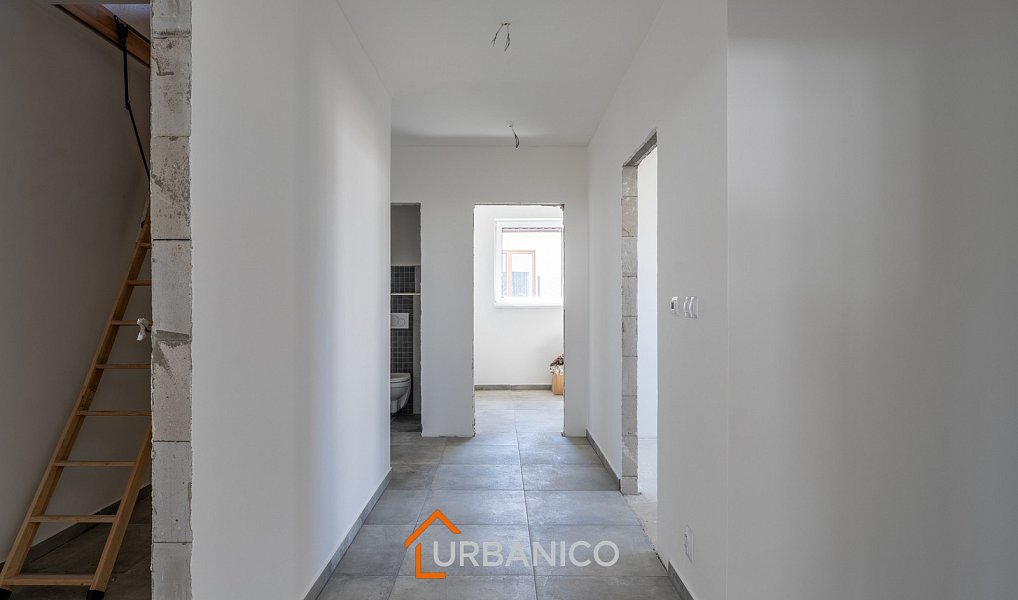 Prodej domu 230 m² s pozemkem 1 000 m², Kupařovice – náhled fotky 12
