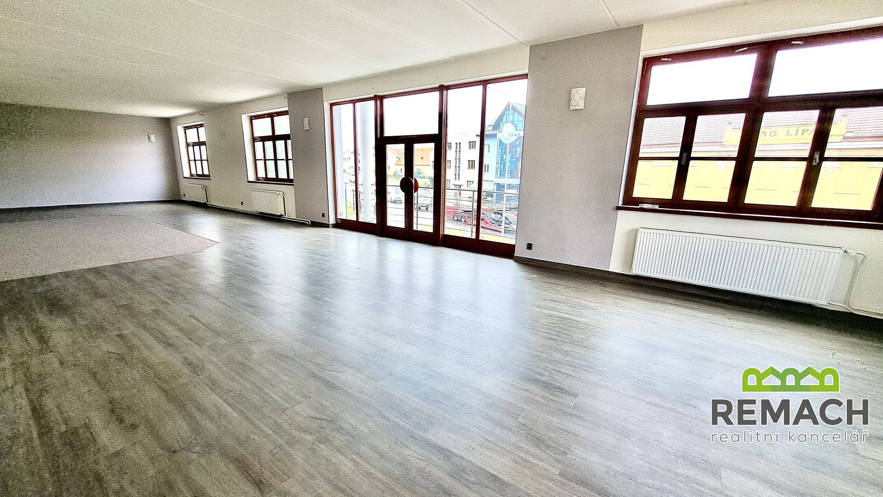 Pronájem obchodních prostor 170 m² – fotografie 5