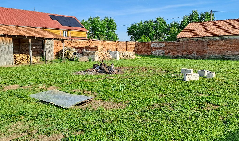 Prodej stavebního pozemku 977 m², Zálezlice – náhled fotky 8