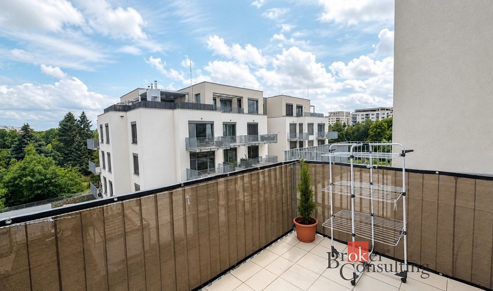 Prodej bytu 1+kk 35 m², Praha – náhled fotky 7