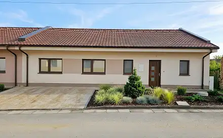 Prodej domu 120 m² s pozemkem 482 m², Dyjákovice, okres Znojmo