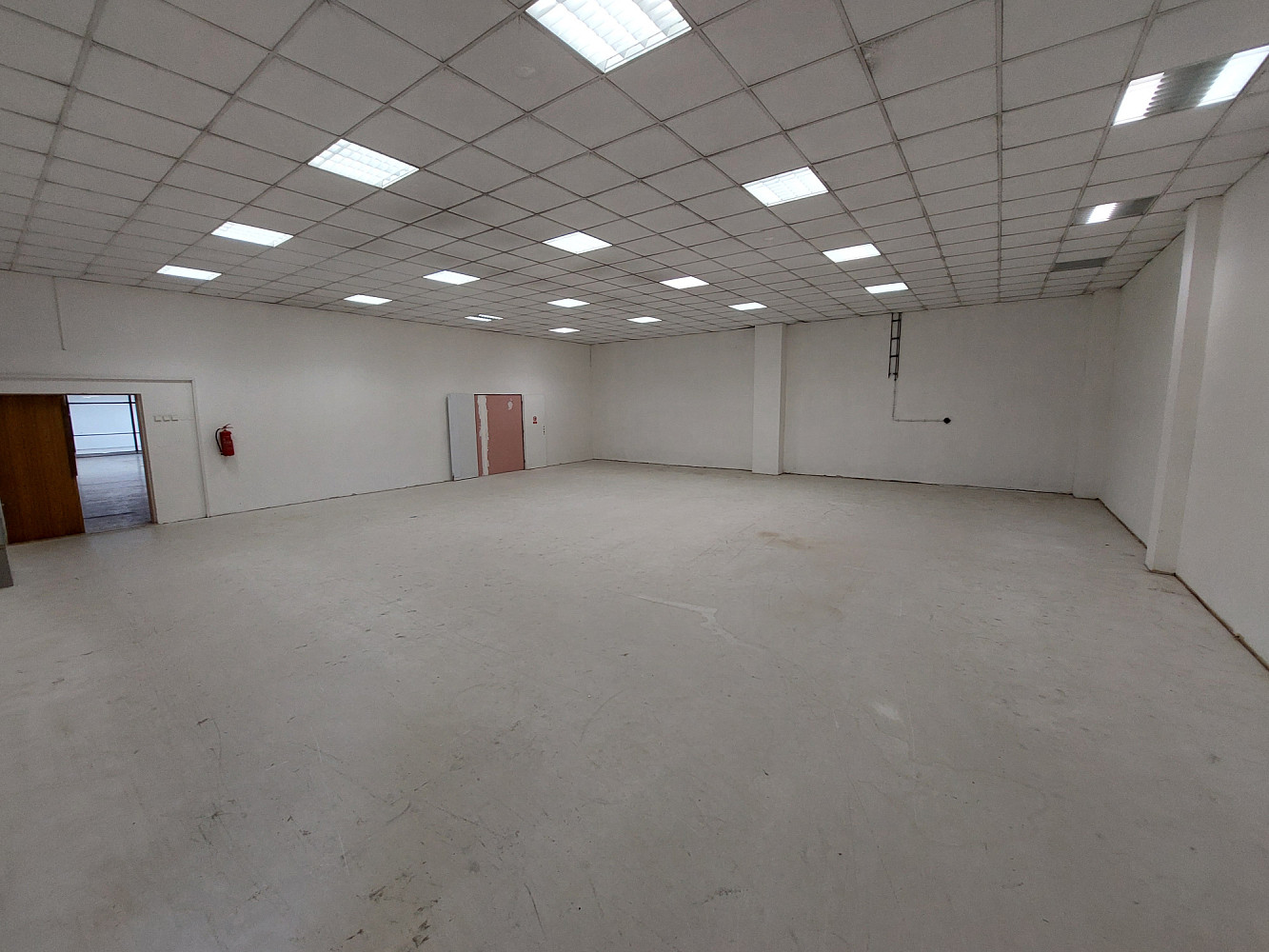 Pronájem skladovacích prostor 120 m²