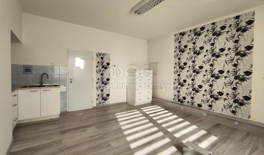 Pronájem obchodních prostor 24 m², Ostrava – náhled fotky 3