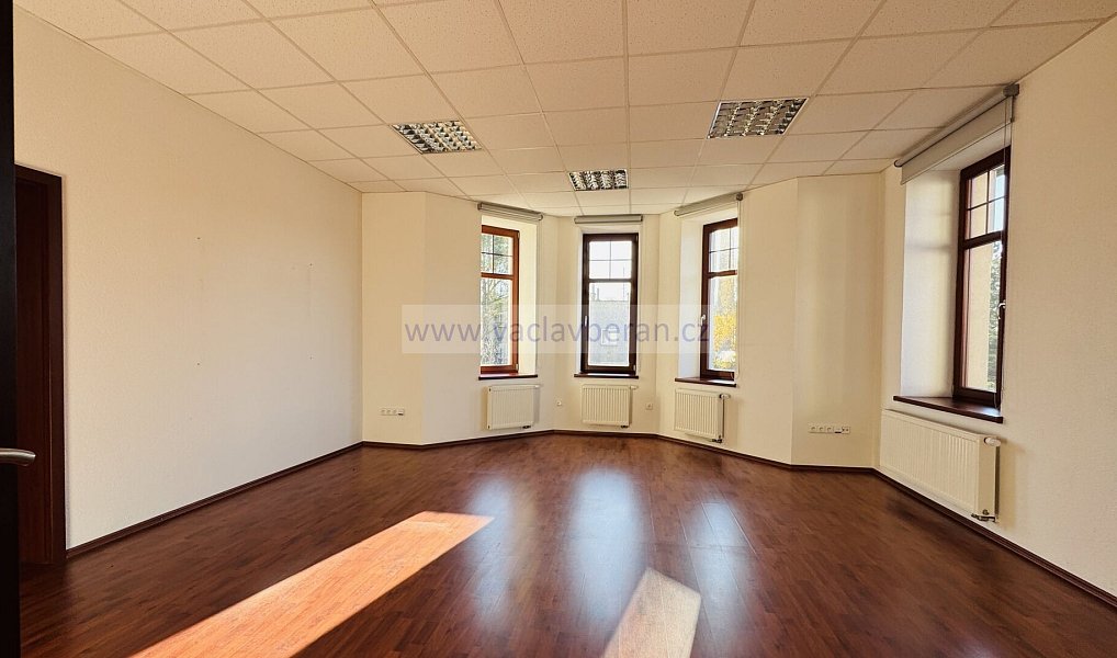 Prodej domu 650 m² s pozemkem 3 071 m², Česká Třebová – náhled fotky 3