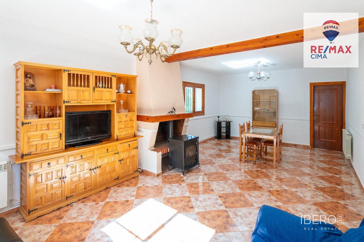 Prodej domu 540 m² s pozemkem 2 503 m²