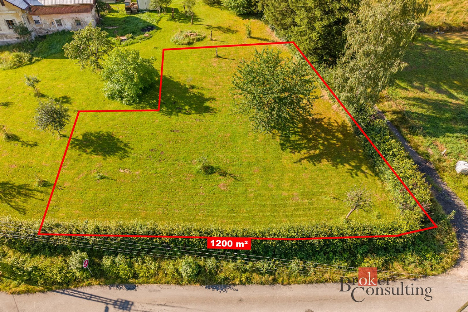 Prodej stavebního pozemku 1 200 m² – fotografie 2