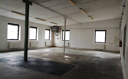 Pronájem skladovacích prostor 300 m², Nádražní, Ždírec nad Doubravou, okres Havlíčkův Brod