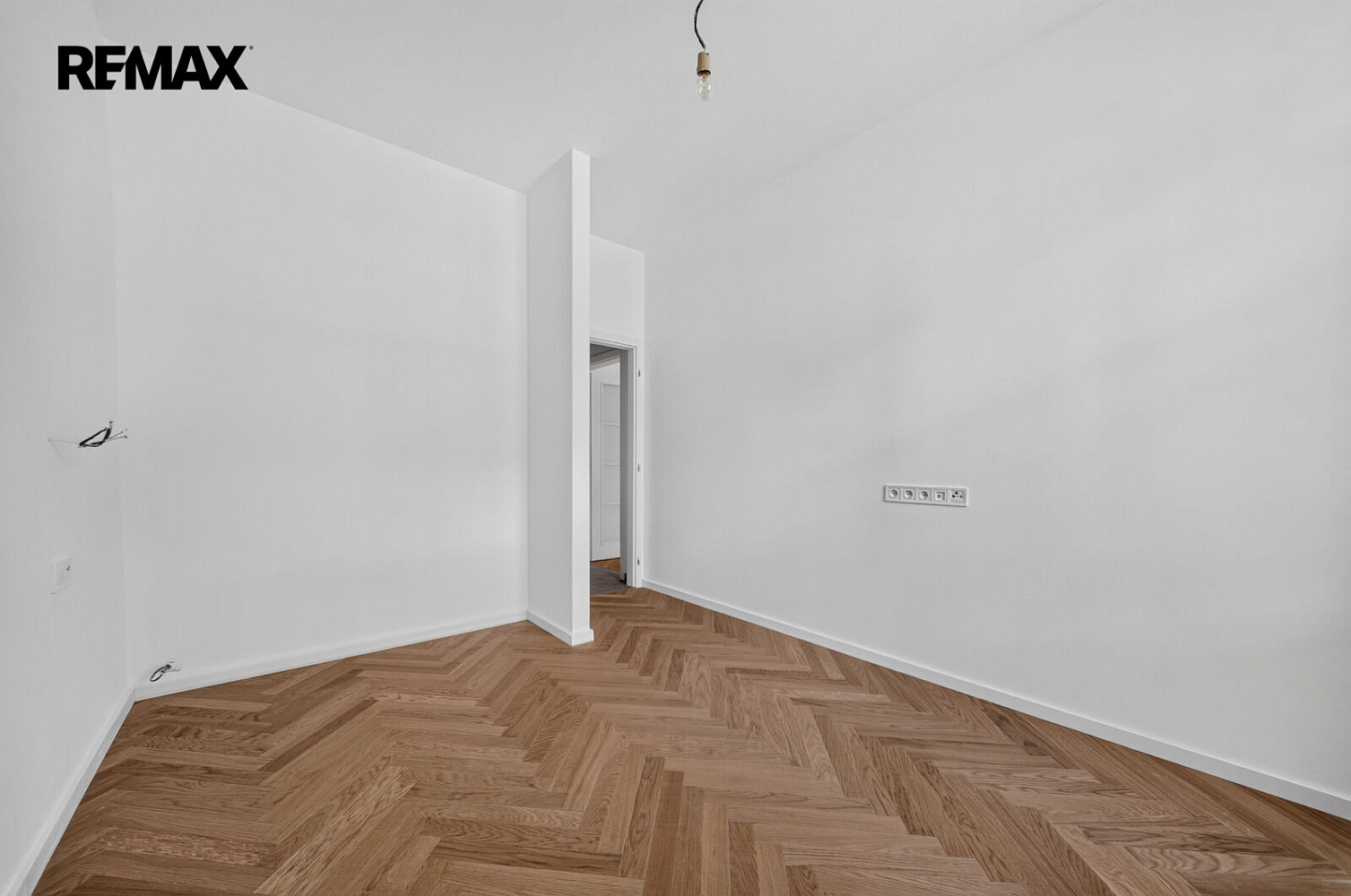 Prodej bytu 2+kk 33 m² – fotografie 3