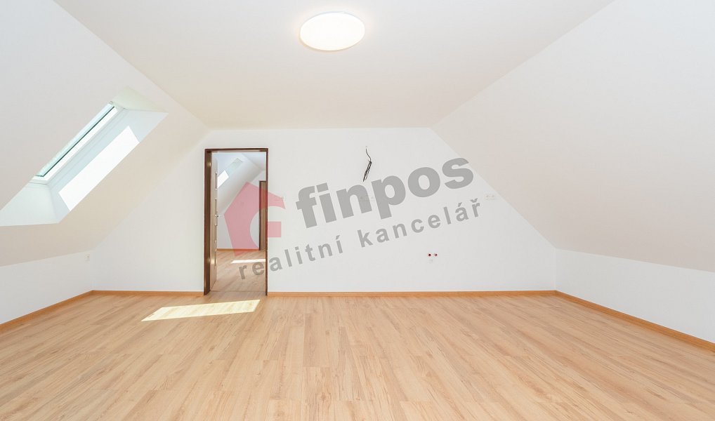 Prodej domu 158 m² s pozemkem 642 m², Načeradec – náhled fotky 25