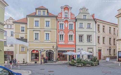 Pronájem bytu 2+1 60 m², V Kopečku, Hradec Králové