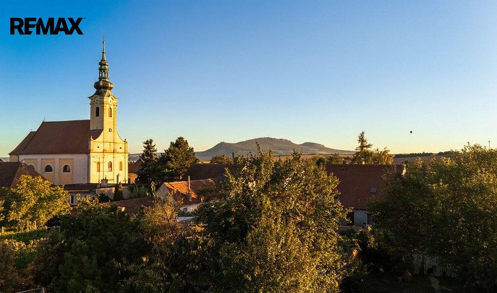Prodej stavebního pozemku 553 m², Popice – náhled fotky 3