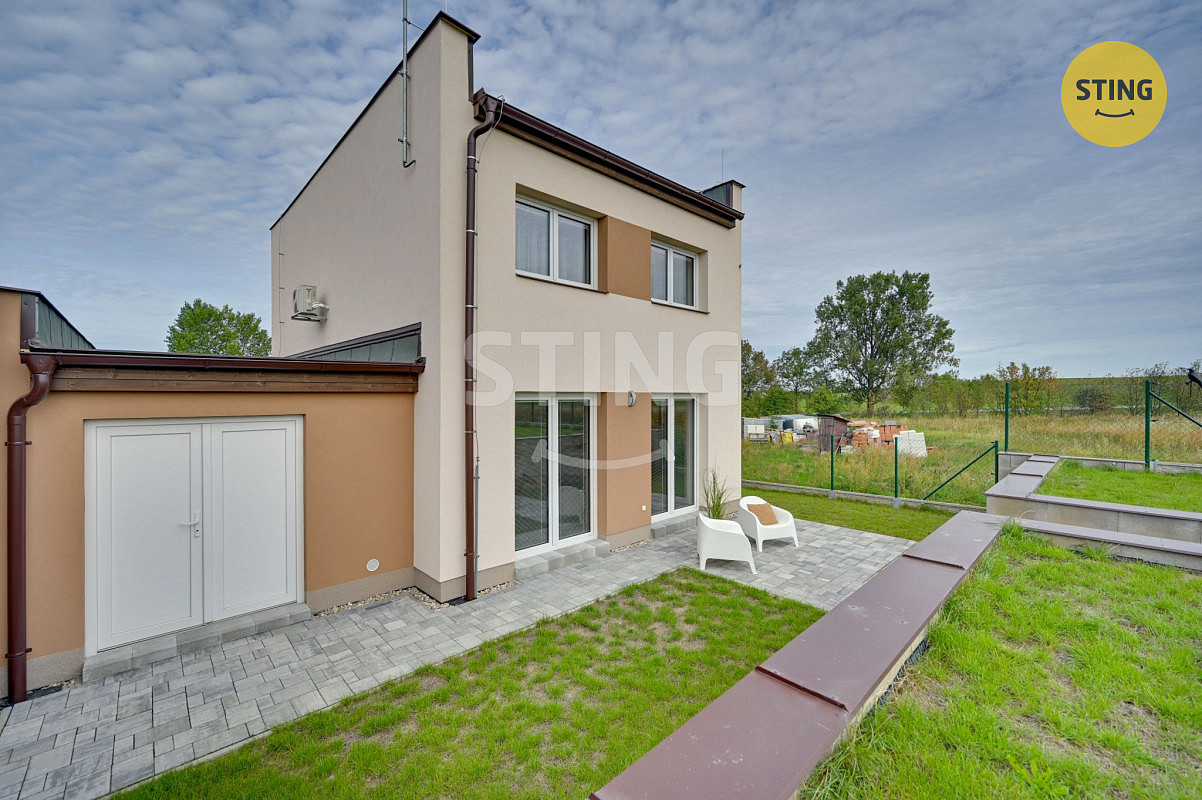 Prodej domu 120 m² s pozemkem 494 m² – fotografie 2