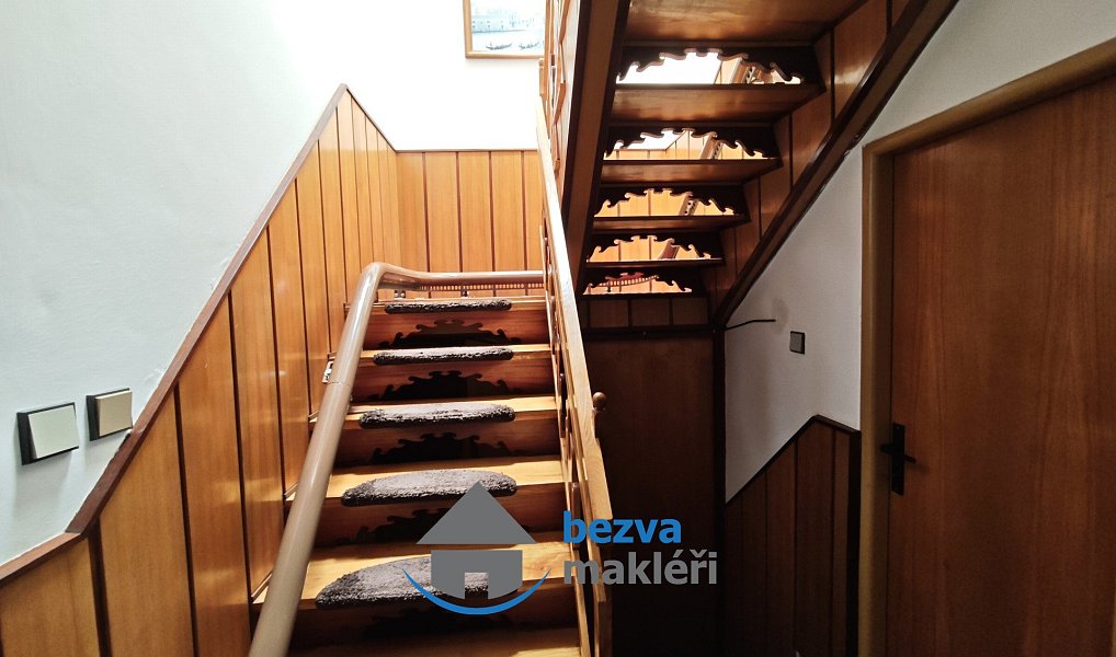 Prodej domu 213 m² s pozemkem 688 m², Chrast – náhled fotky 15