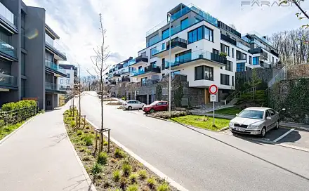 Pronájem bytu 4+kk 128 m²