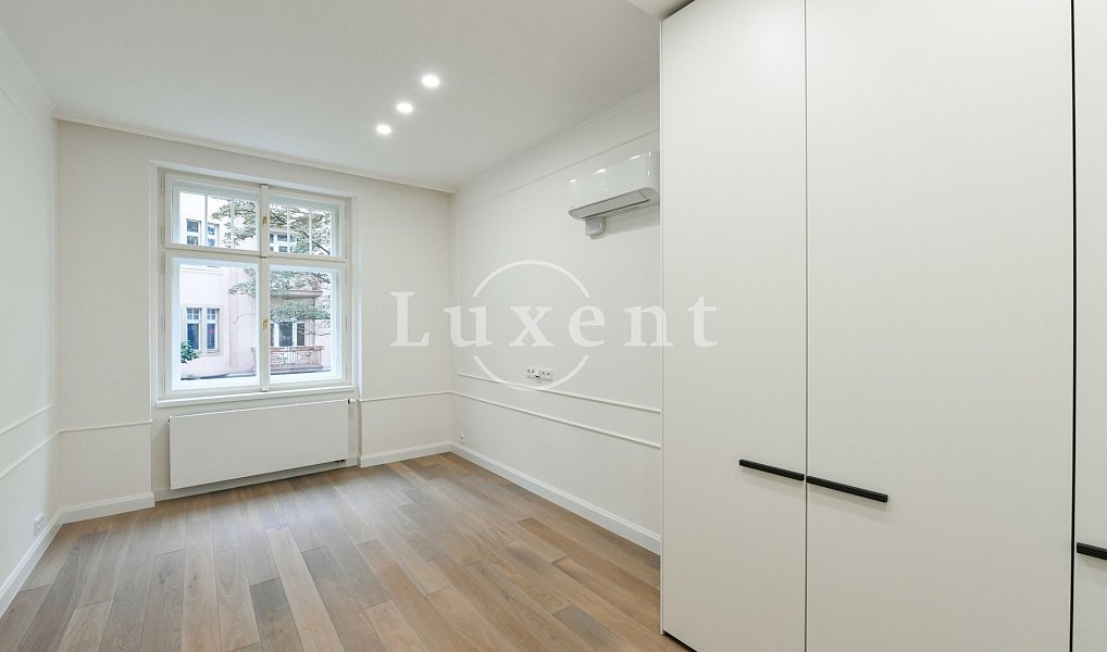 Pronájem bytu 4+kk 118 m², Praha – náhled fotky 8