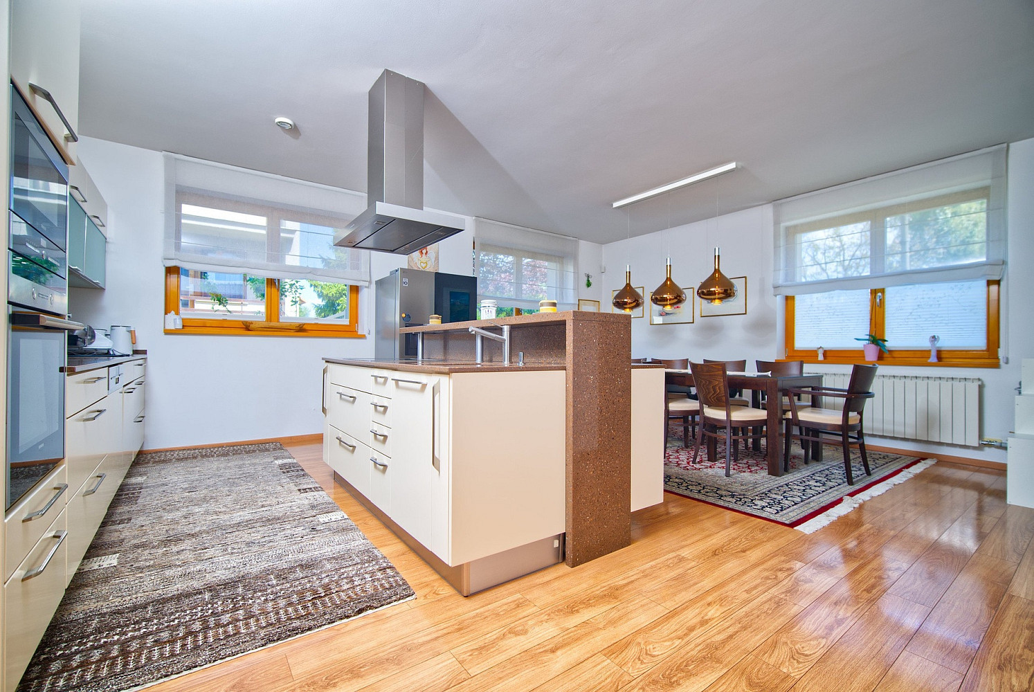 Prodej domu 376 m² s pozemkem 2 273 m² – fotografie 5