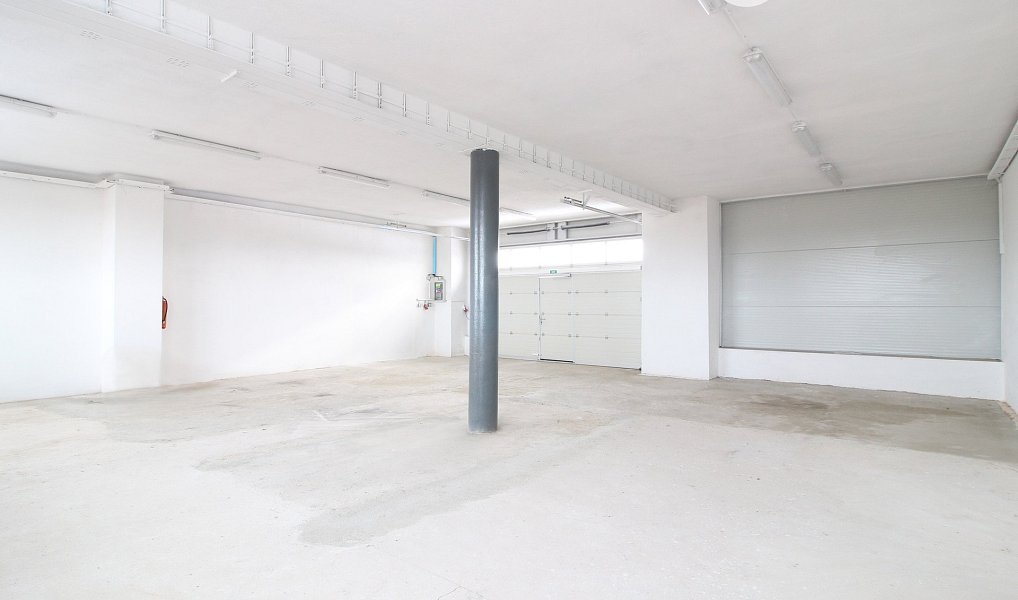 Pronájem výrobních prostor 246 m², Ivančice – náhled fotky 5