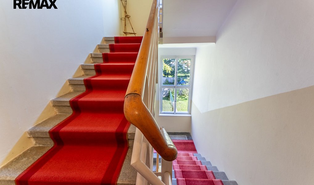 Prodej domu 210 m² s pozemkem 385 m², Praha – náhled fotky 13
