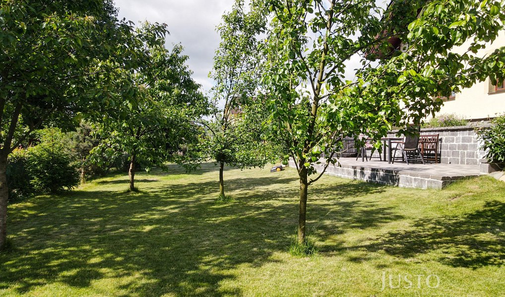 Prodej domu 256 m² s pozemkem 1 947 m², Dlouhá Stráň – náhled fotky 13