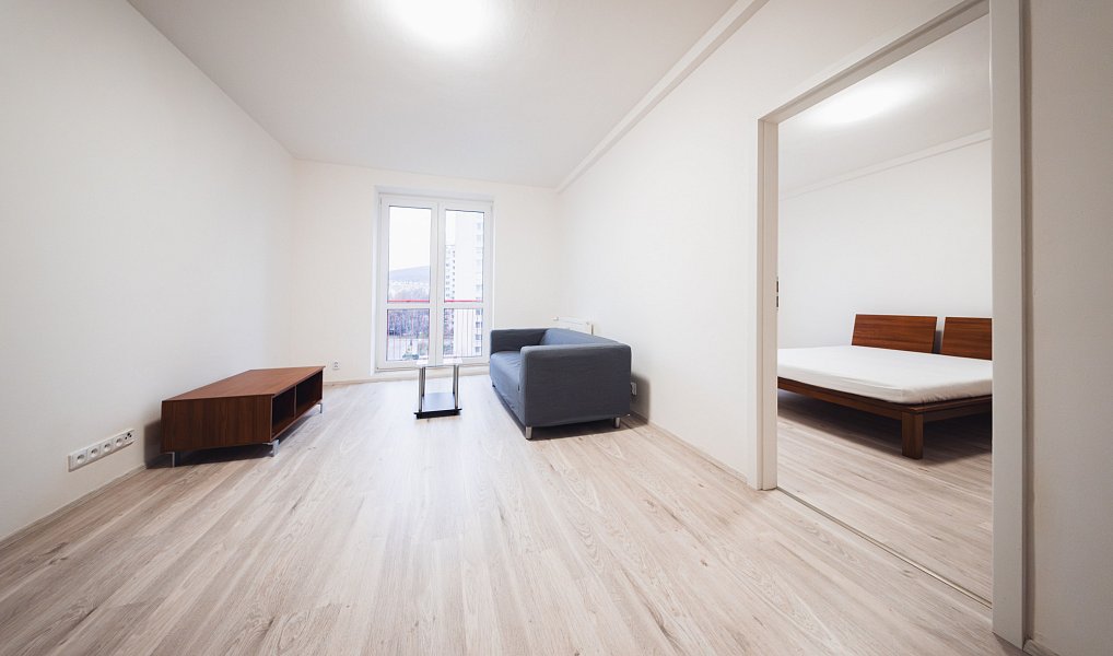 Pronájem bytu 2+1 56 m², Zlín – náhled fotky 15