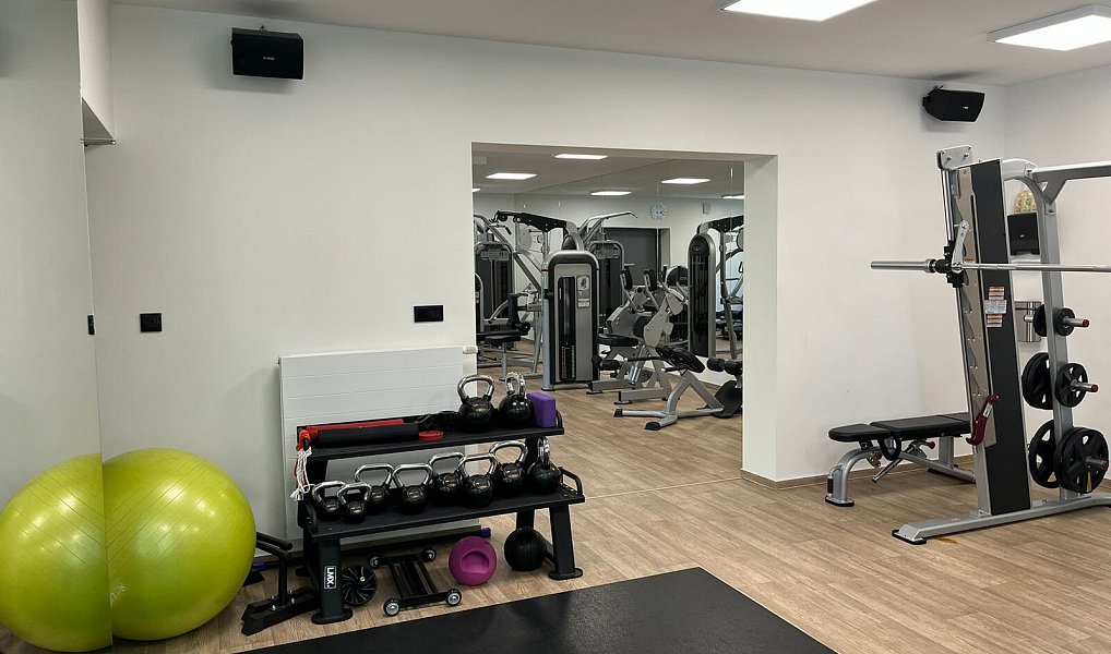 Pronájem obchodních prostor 398 m², Zubří – náhled fotky 8