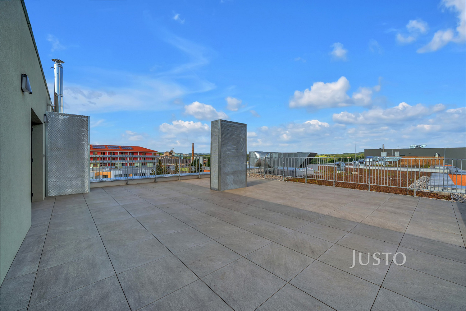Pronájem bytu 3+kk 80 m² – fotografie 3