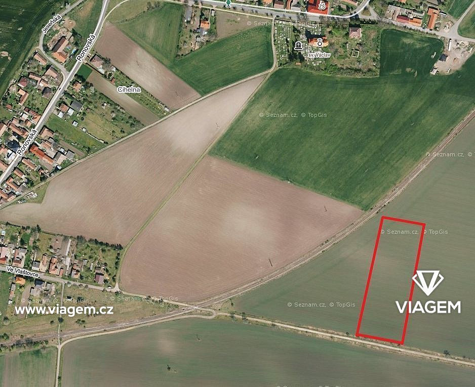 Prodej pole 883 m²