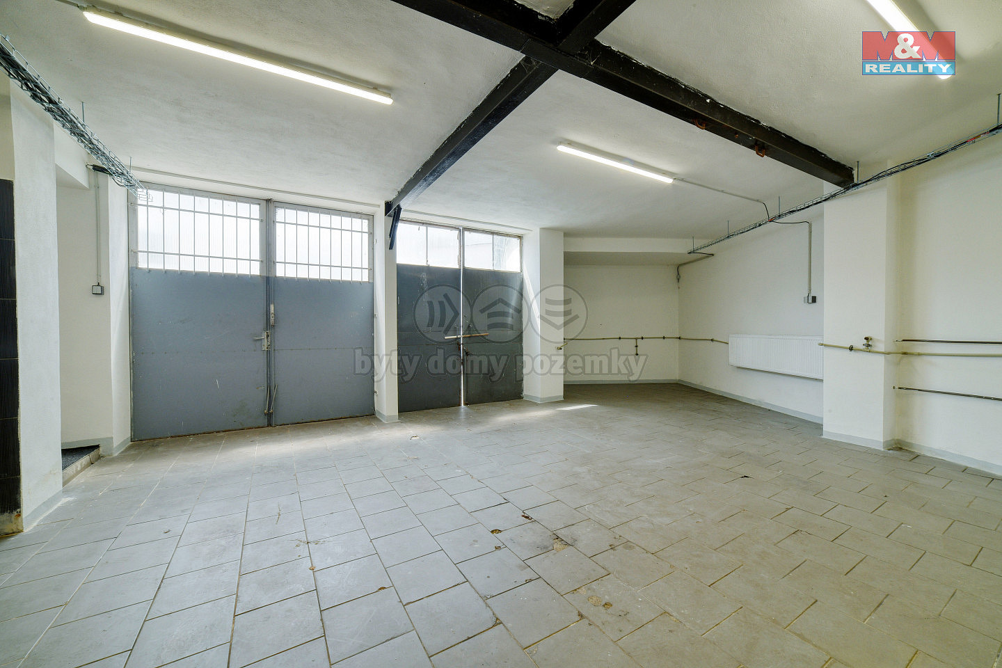 Pronájem obchodních prostor 175 m² — photo 2