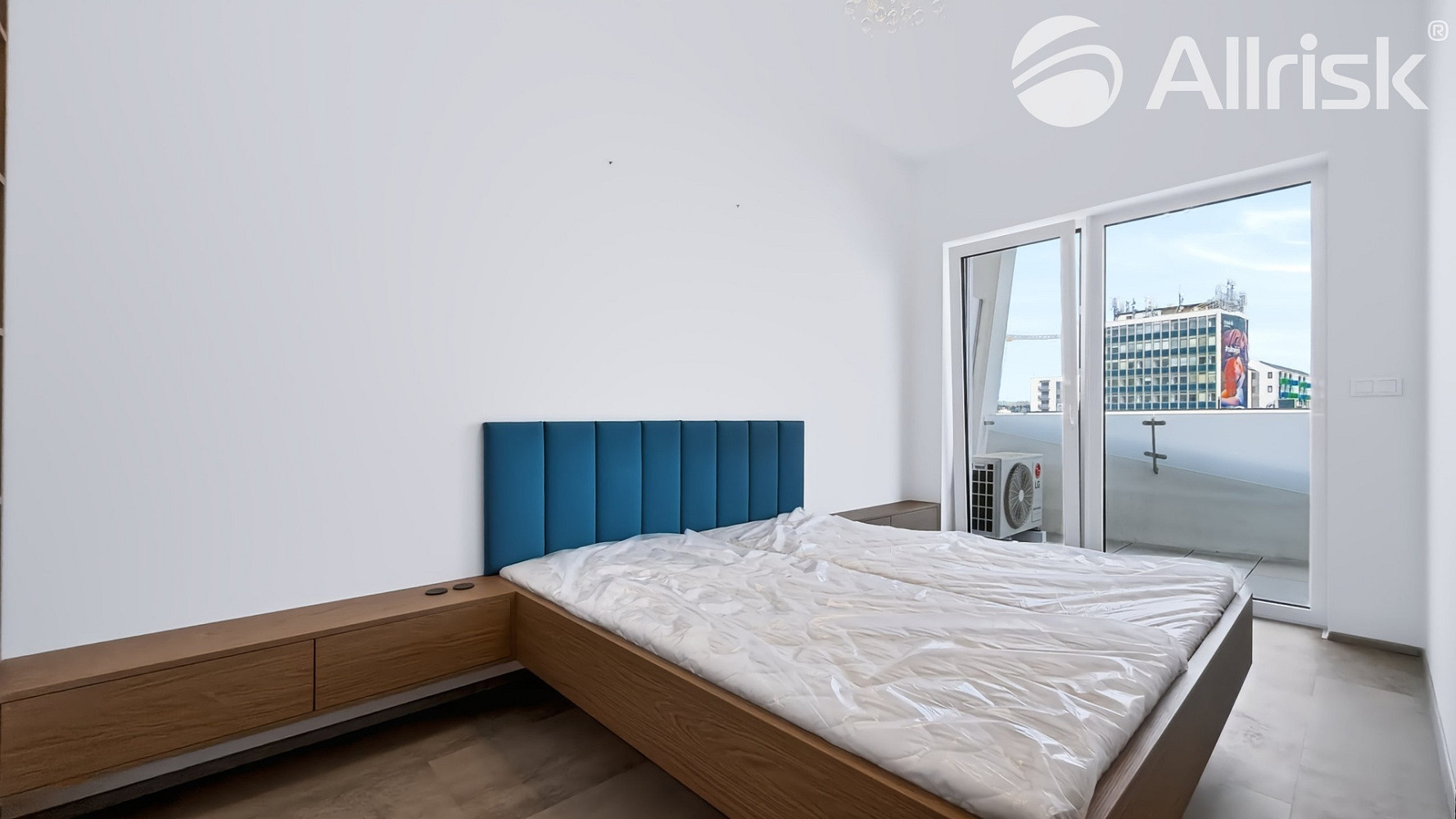 Pronájem bytu 2+kk 50 m² – fotografie 4