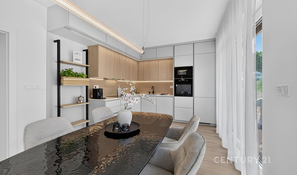 Prodej domu 150 m² s pozemkem 657 m², Kamenice – náhled fotky 5