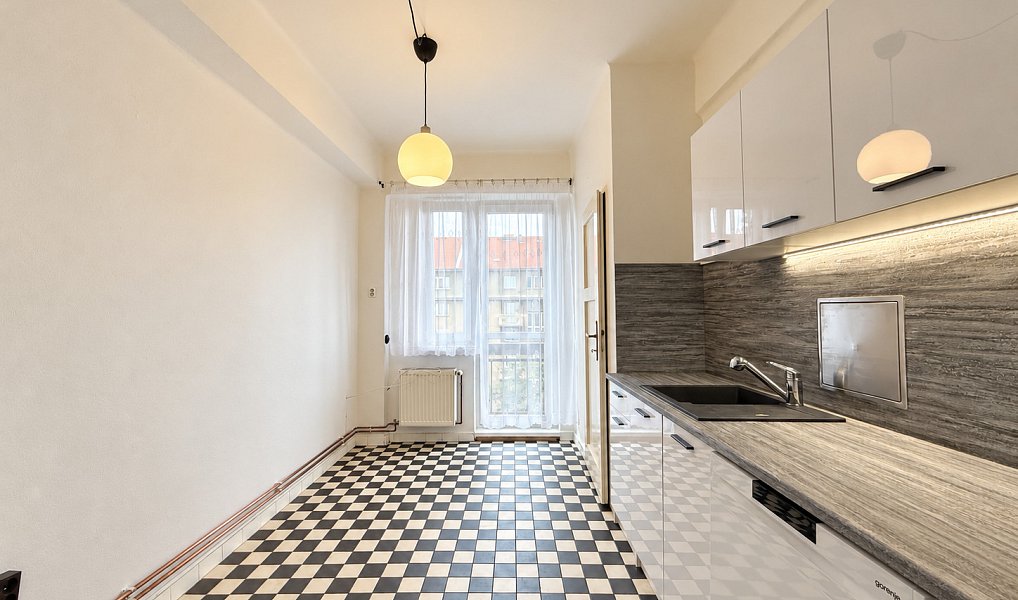 Pronájem bytu 3+1 70 m², Praha – náhled fotky 3