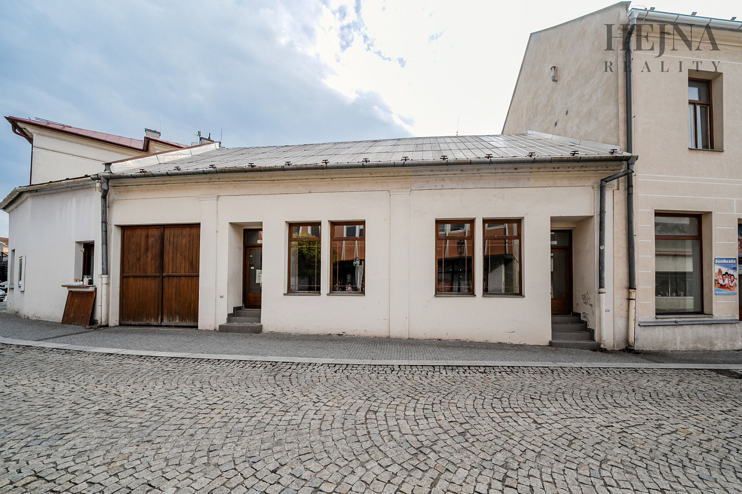 Pronájem obchodních prostor 61 m² – fotografie 2