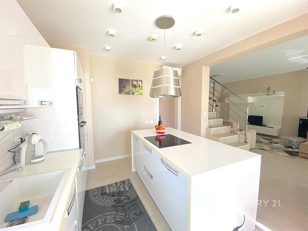 Prodej domu 150 m² s pozemkem 350 m² - Meer