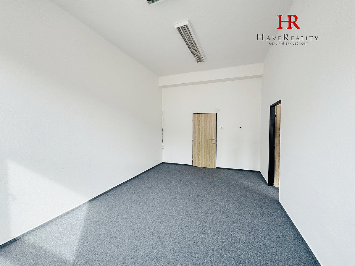 Pronájem kanceláře 51 m² – fotografie 3