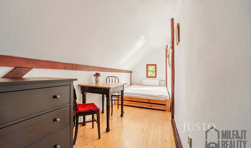 Prodej domu 336 m² s pozemkem 1 978 m², Železný Brod – náhled fotky 12
