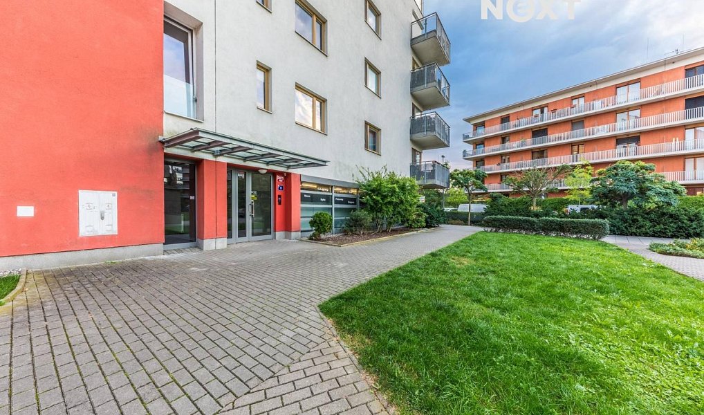 Pronájem bytu 1+1 53 m², Praha – náhled fotky 14