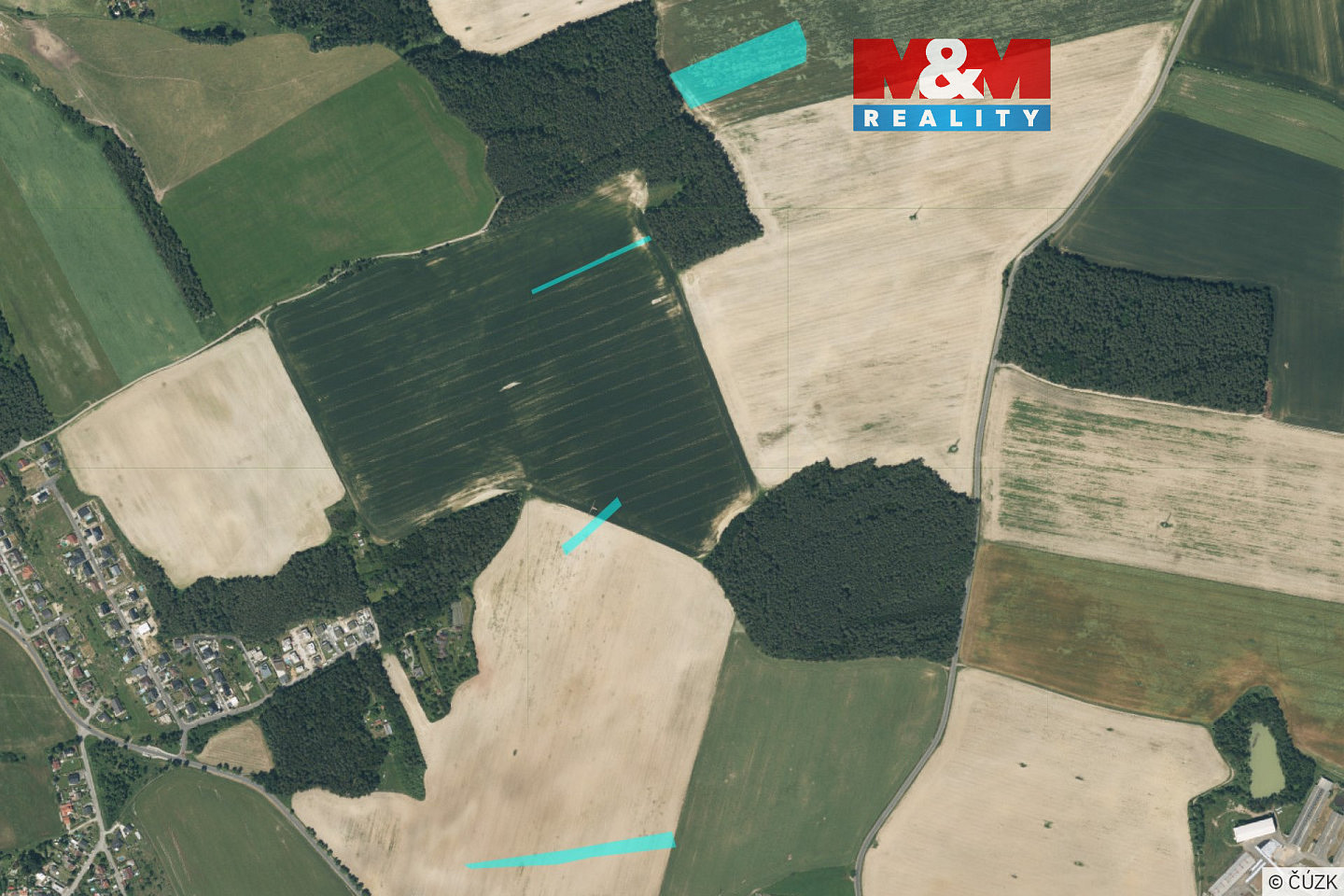 Prodej pole 16 827 m²